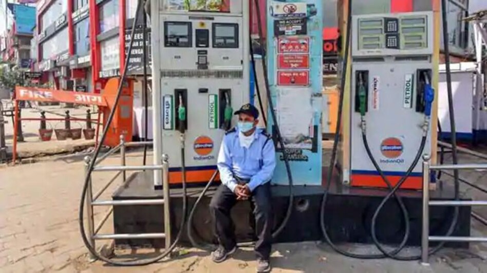 In several districts of the state, including Darjeeling, Murshidabad and Nadia, petrol prices have already crossed the Rs 100-mark In several districts of the state, including Darjeeling, Murshidabad and Nadia, petrol prices have already crossed the Rs 100-mark