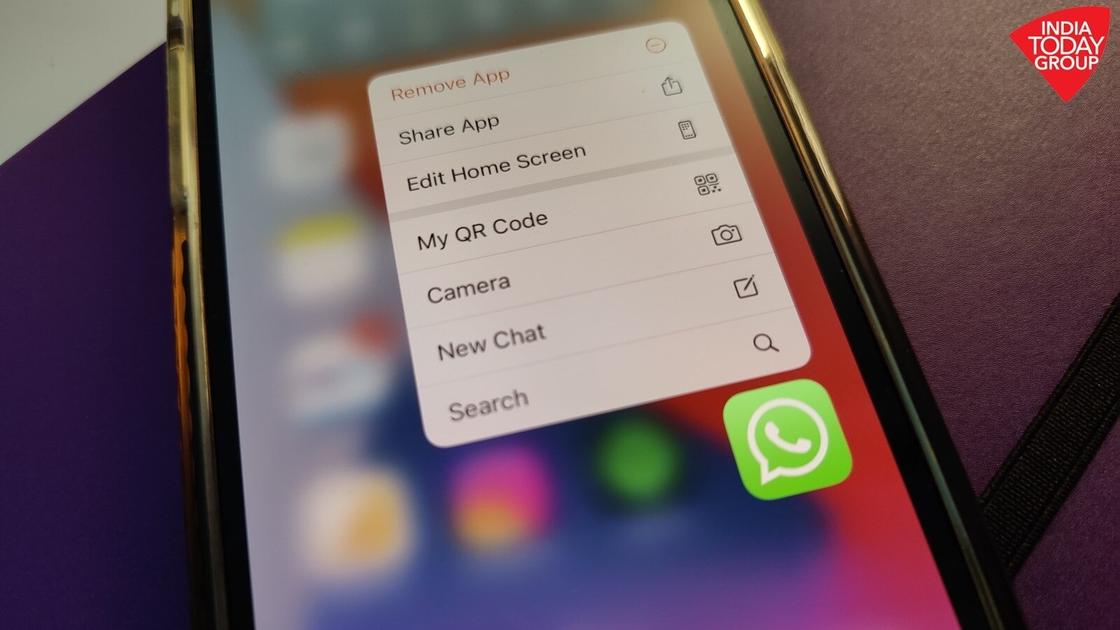 WhatsApp for iPhone likely to get Snapchat-like camera features soon