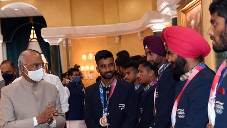 President Ram Nath Kovind interacts with the Indian contingent that participated in the Tokyo Olympics 2020 President Ram Nath Kovind interacts with the Indian contingent that participated in the Tokyo Olympics 2020