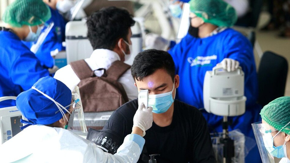 China is battling an outbreak of the Delta variant in the eastern city of Nanjing (Source: Reuters) China is battling an outbreak of the Delta variant in the eastern city of Nanjing (Source: Reuters)