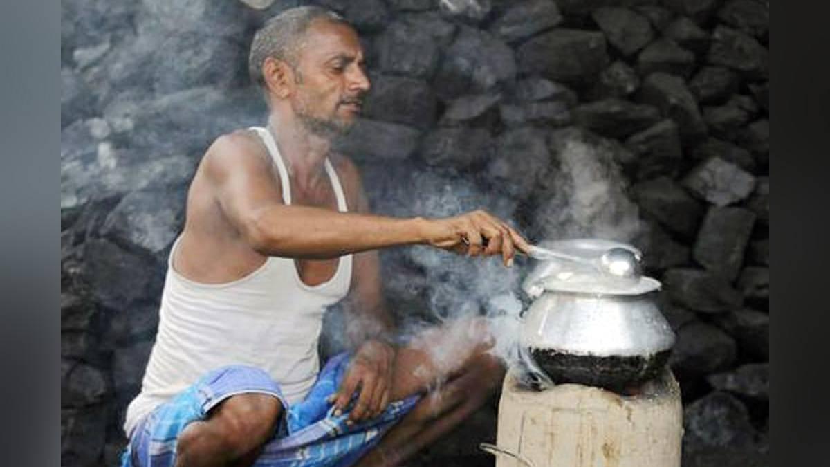 The environment ministry in May last year decided that it will no longer regulate the ash content of coal used by thermal power plants The environment ministry in May last year decided that it will no longer regulate the ash content of coal used by thermal power plants