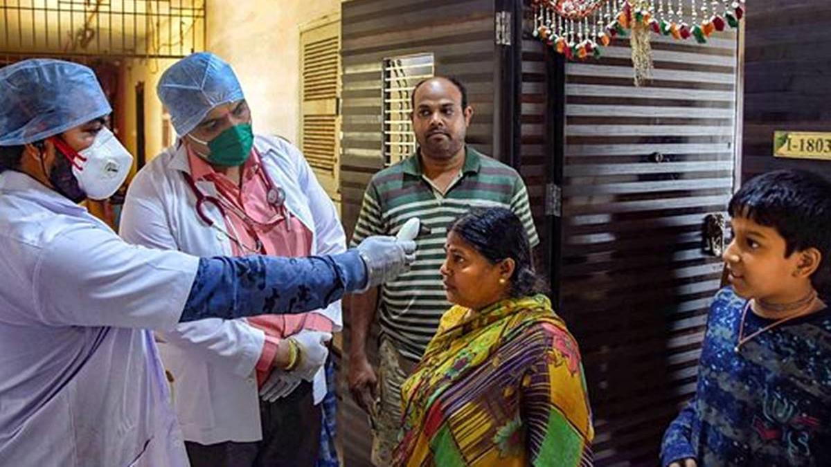 Health experts warn of third COVID wave amid rising cases in Kerala