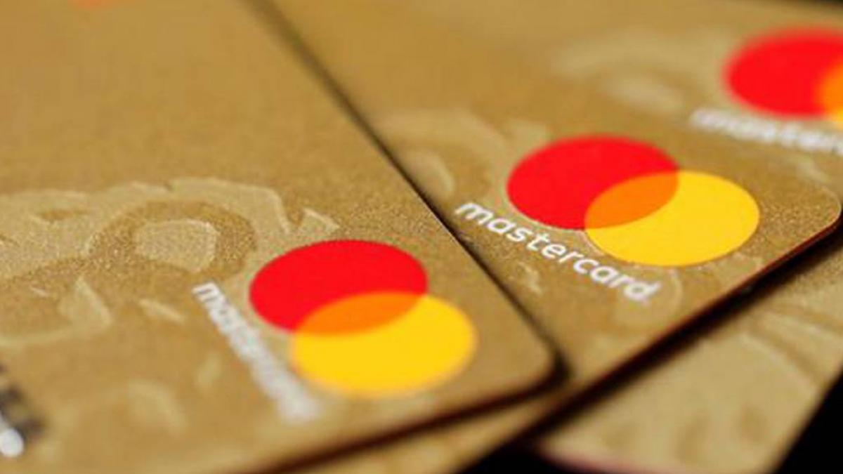 The payment aggregators are the crucial link in online transactions as they act as an intermediary between the customer and the merchant The payment aggregators are the crucial link in online transactions as they act as an intermediary between the customer and the merchant