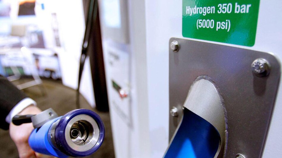 India aims to emerge as a global leader in green hydrogen: Power Minister R K Singh India aims to emerge as a global leader in green hydrogen: Power Minister R K Singh