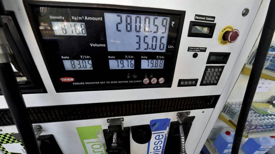 "All filling stations are instructed not to issue petrol and diesel beyond the permitted quantities. Only those vehicles that go to filling stations will be issued oil," the order said "All filling stations are instructed not to issue petrol and diesel beyond the permitted quantities. Only those vehicles that go to filling stations will be issued oil," the order said