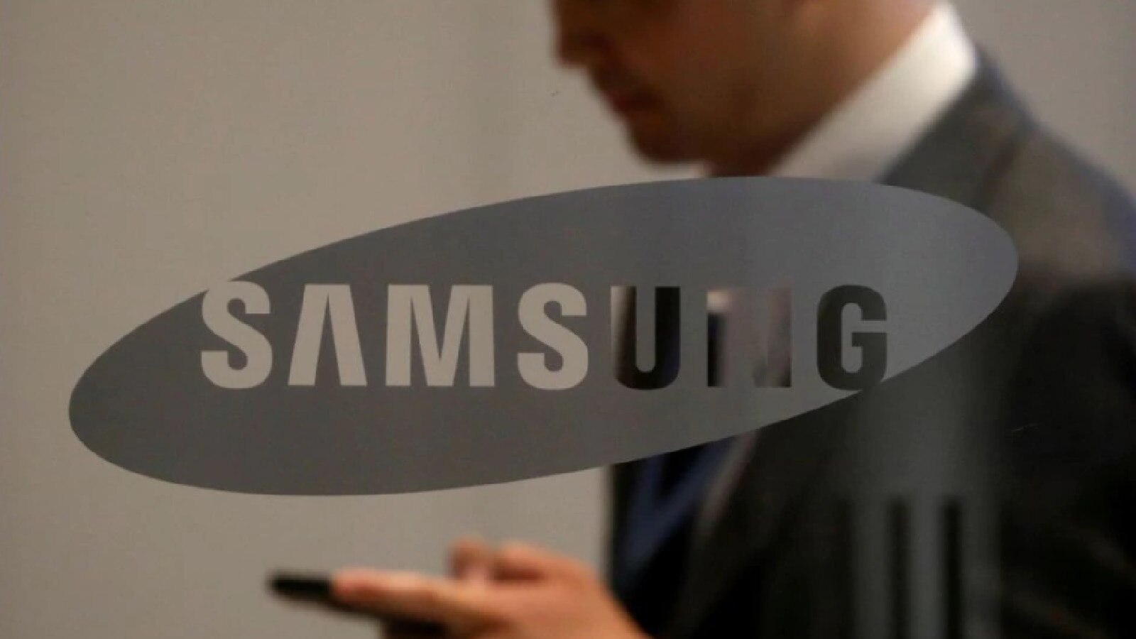 Report says Galaxy S21 failure leads to alarm at Samsung, company plans special review of Mobile business