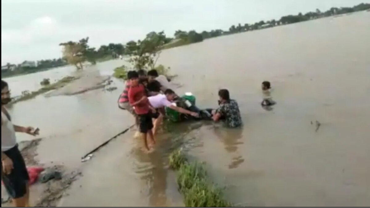 70% of Kaziranga National Park inundated due to floods; travel advisory issued