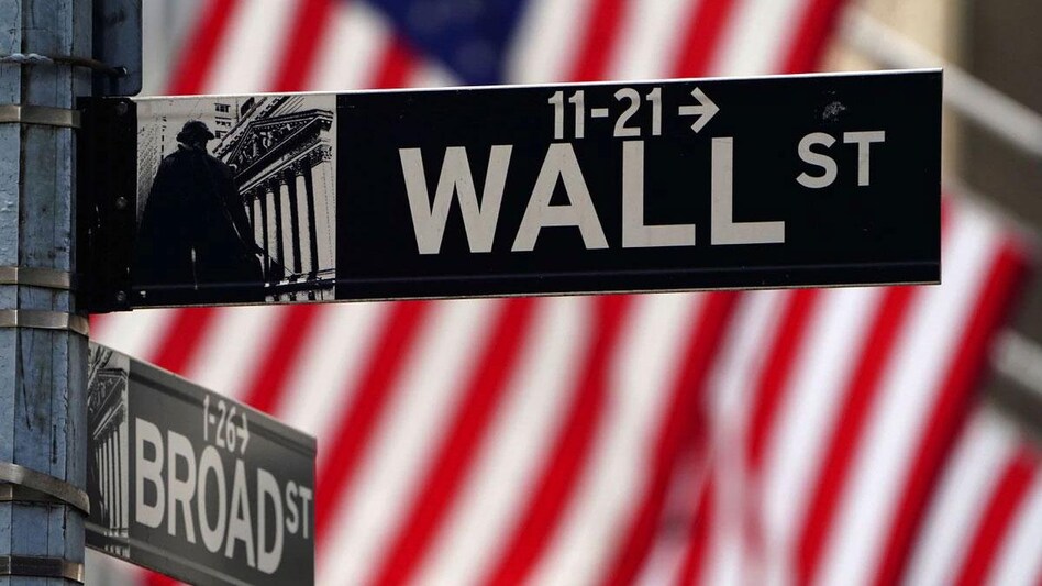 The S&P 500 fell 1.6 points, or 0.04 per cent, at the open to 4,446.08 (Source:Reuters) The S&P 500 fell 1.6 points, or 0.04 per cent, at the open to 4,446.08 (Source:Reuters)