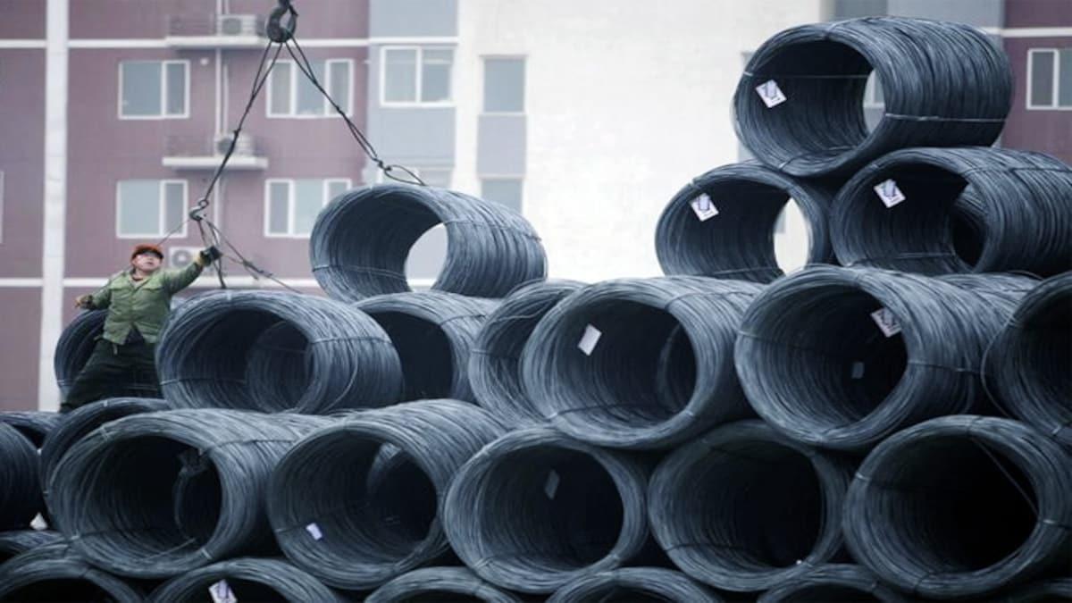 The Caixin/Markit Manufacturing Purchasing Managers' Index (PMI) fell to 49.2 last month, from 50.3 in July, breaching the 50-mark that separates growth from contraction The Caixin/Markit Manufacturing Purchasing Managers' Index (PMI) fell to 49.2 last month, from 50.3 in July, breaching the 50-mark that separates growth from contraction