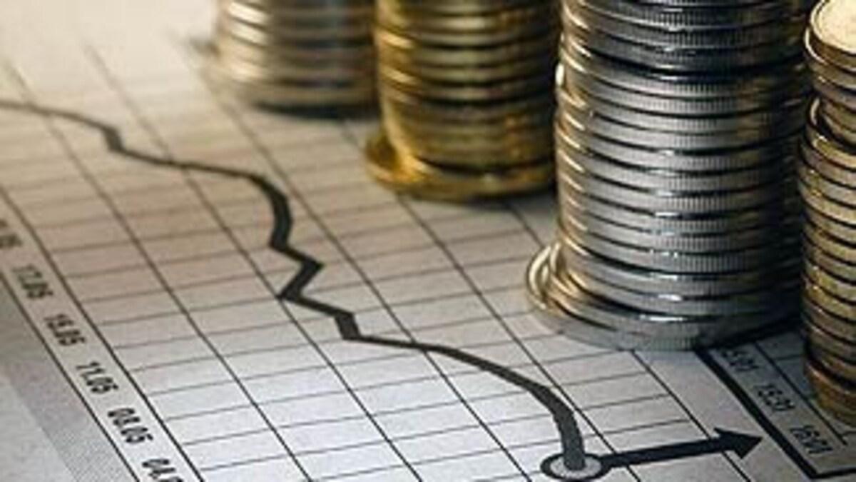 Speaking at the event, Ministry of Petroleum & Natural Gas Secretary Tarun Kapoor said PSUs have played an important role in the development of the country and will continue to do so. Speaking at the event, Ministry of Petroleum & Natural Gas Secretary Tarun Kapoor said PSUs have played an important role in the development of the country and will continue to do so.