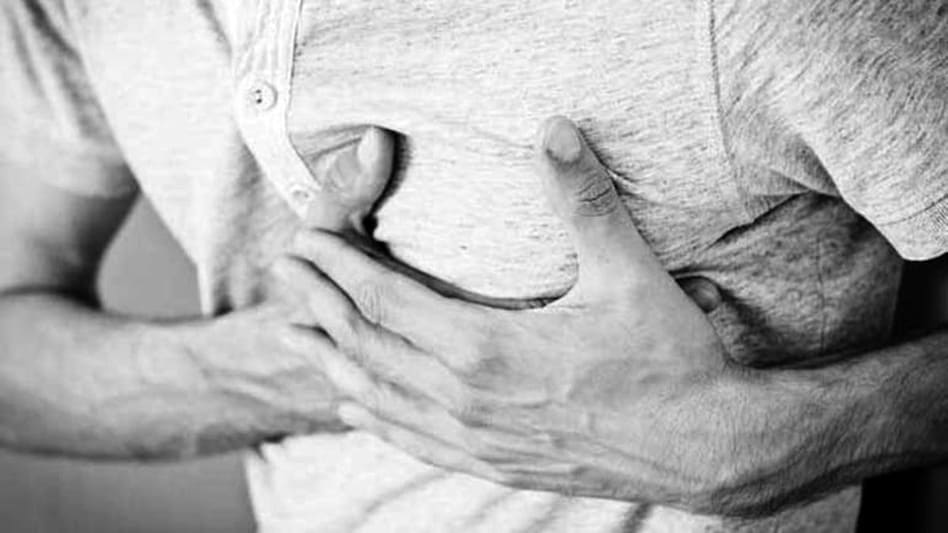 Indians of higher socio economic class have been shown to get heart attacks at a younger age as compared to the western countries Indians of higher socio economic class have been shown to get heart attacks at a younger age as compared to the western countries