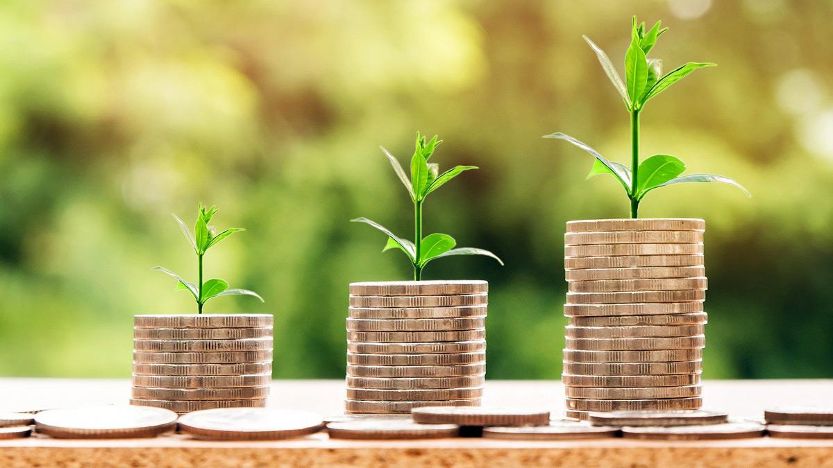 India's economic growth surged to 20.1 per cent in the April-June quarter of this fiscal India's economic growth surged to 20.1 per cent in the April-June quarter of this fiscal