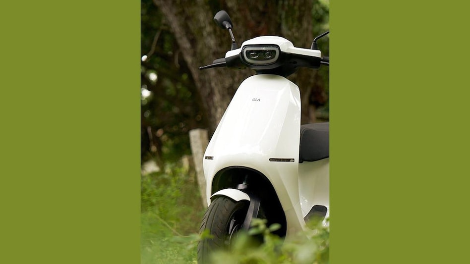 Ola sold record number of e-scooters on Wednesday Ola sold record number of e-scooters on Wednesday