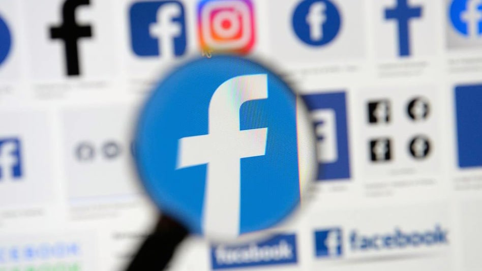 Facebook's regional head of news partnerships, Andrew Hunter, said in an August email to publishers that it had "now concluded" deals where it would pay Australians for content on its just-launched "Facebook News" channel. Facebook's regional head of news partnerships, Andrew Hunter, said in an August email to publishers that it had "now concluded" deals where it would pay Australians for content on its just-launched "Facebook News" channel.