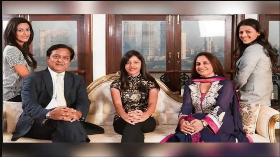 Rana Kapoor with wife Bindu and daughters Radha, Rakhee and Roshni Rana Kapoor with wife Bindu and daughters Radha, Rakhee and Roshni