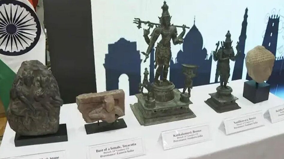 US returns 248 antiquities valued at $15 million to India US returns 248 antiquities valued at $15 million to India