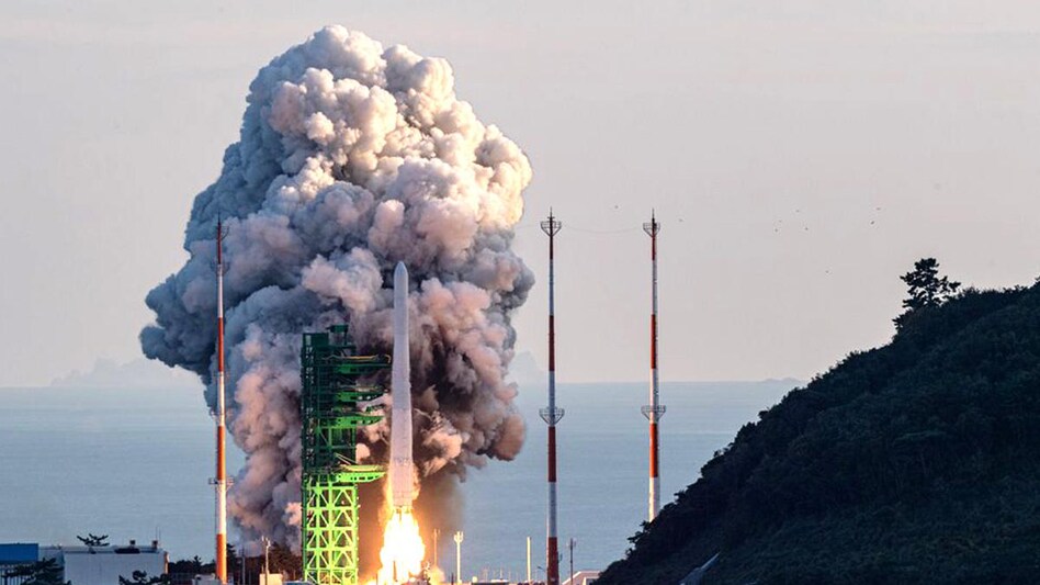 Nuri is the country's first space launch vehicle built entirely with domestic technology. The three-stage rocket is powered by five 75-ton class rocket engines placed in its first and second stages. Nuri is the country's first space launch vehicle built entirely with domestic technology. The three-stage rocket is powered by five 75-ton class rocket engines placed in its first and second stages.