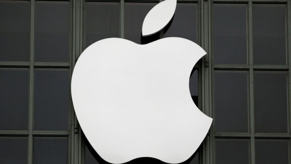 The Apple Inc logo is shown outside the company's 2016 Worldwide Developers Conference in San Francisco, California, U.S. June 13, 2016. (Phoro: Reuters) The Apple Inc logo is shown outside the company's 2016 Worldwide Developers Conference in San Francisco, California, U.S. June 13, 2016. (Phoro: Reuters)