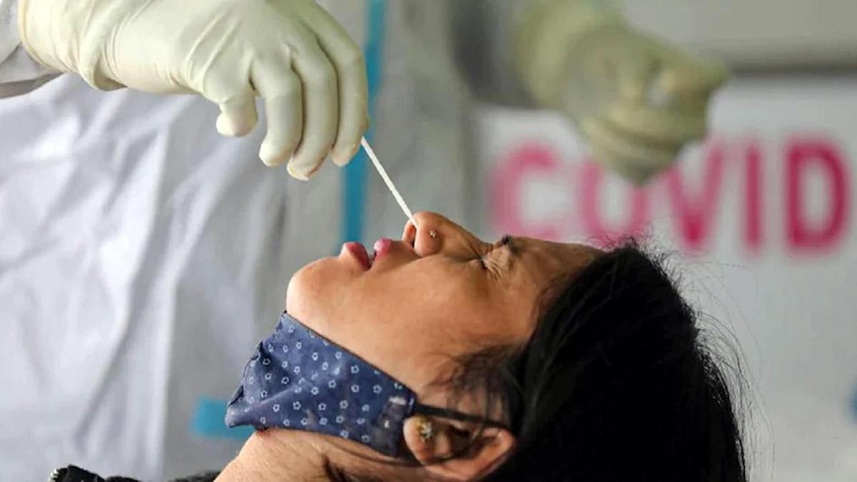 The daily positivity rate was recorded at 1.19 per cent and the weekly positivity rate was also recorded at 1.23 per cent, according to the ministry. The daily positivity rate was recorded at 1.19 per cent and the weekly positivity rate was also recorded at 1.23 per cent, according to the ministry.