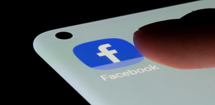 Facebook currently operates in more than 190 countries and boasts more than 2.8 billion monthly users who post content in more than 160 languages. Facebook currently operates in more than 190 countries and boasts more than 2.8 billion monthly users who post content in more than 160 languages.