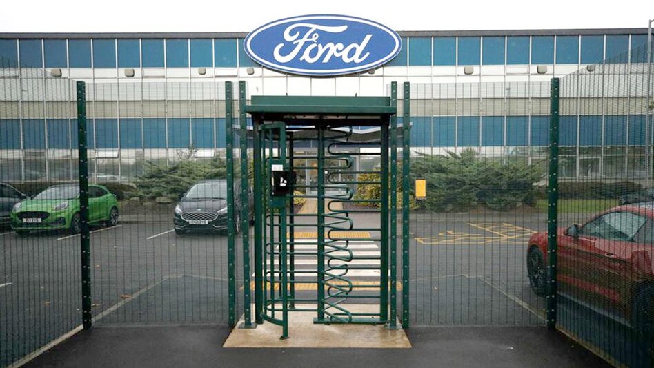 Ford's Farley said the automaker expects a rapid recovery as the pandemic and supply chain snarls ease. Ford's Farley said the automaker expects a rapid recovery as the pandemic and supply chain snarls ease.