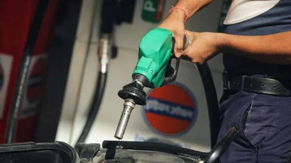 Fuel prices in India have seen a 35% increase over the past 15 months, with several protests and opposition outcry over the continued rise. Fuel prices in India have seen a 35% increase over the past 15 months, with several protests and opposition outcry over the continued rise.