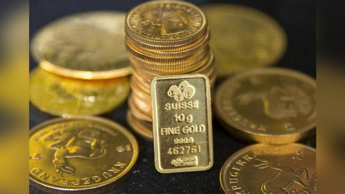 Experts advise investors to invest at least 15 per cent of money in gold. Experts advise investors to invest at least 15 per cent of money in gold.