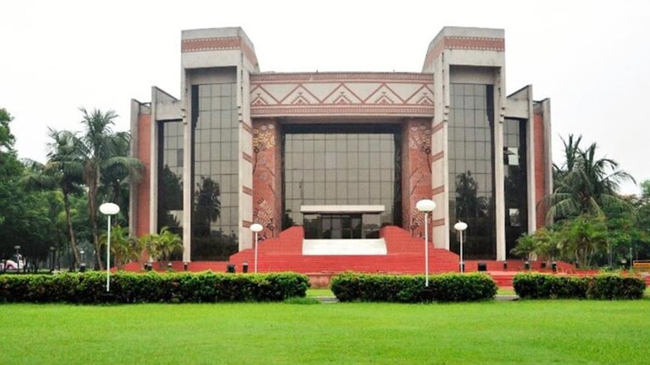 Indian Institute of Management Calcutta (IIMC) has been ranked No. 1 in the 2021 edition of the prestigious survey, which also saw a record 305 institutes' participation. Indian Institute of Management Calcutta (IIMC) has been ranked No. 1 in the 2021 edition of the prestigious survey, which also saw a record 305 institutes' participation.