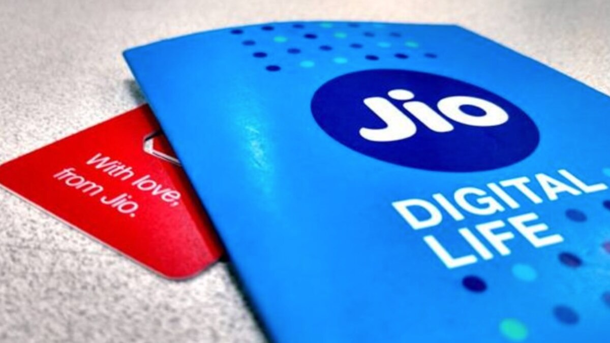 Jio records highest download speed in September, Vodafone Idea leads in upload speed, as per TRAI Jio records highest download speed in September, Vodafone Idea leads in upload speed, as per TRAI