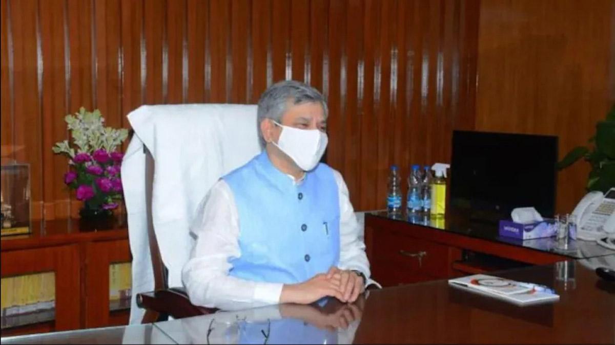 Railway Minister said the eight station to be redeveloped in the state are Jaipur, Gandhinagar (Jaipur), Jodhpur, Ajmer, Udaipur, Jaisalmer, Bikaner and Abu Road (Sirohi). Railway Minister said the eight station to be redeveloped in the state are Jaipur, Gandhinagar (Jaipur), Jodhpur, Ajmer, Udaipur, Jaisalmer, Bikaner and Abu Road (Sirohi).