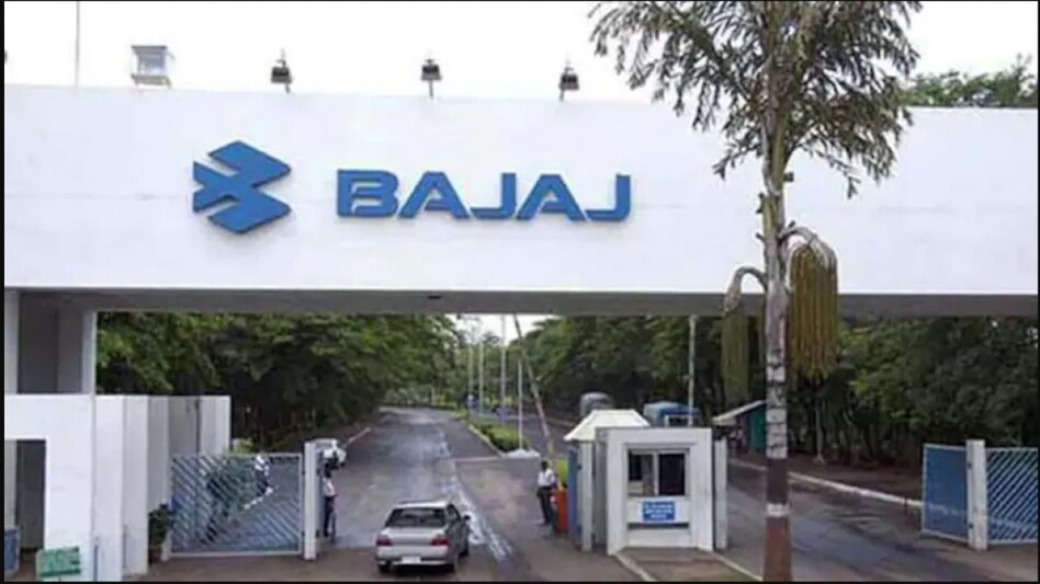 In September 2020, Bajaj Auto exported 27,224 units, which tumbled down to 22,582 last month In September 2020, Bajaj Auto exported 27,224 units, which tumbled down to 22,582 last month