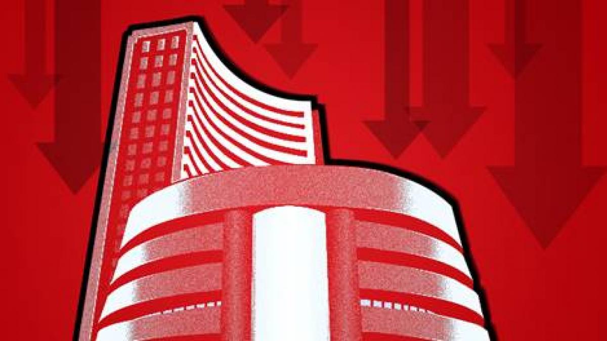 Sensex ends lower for 4th session amid volatile trade, Nifty manages to hold 18,100