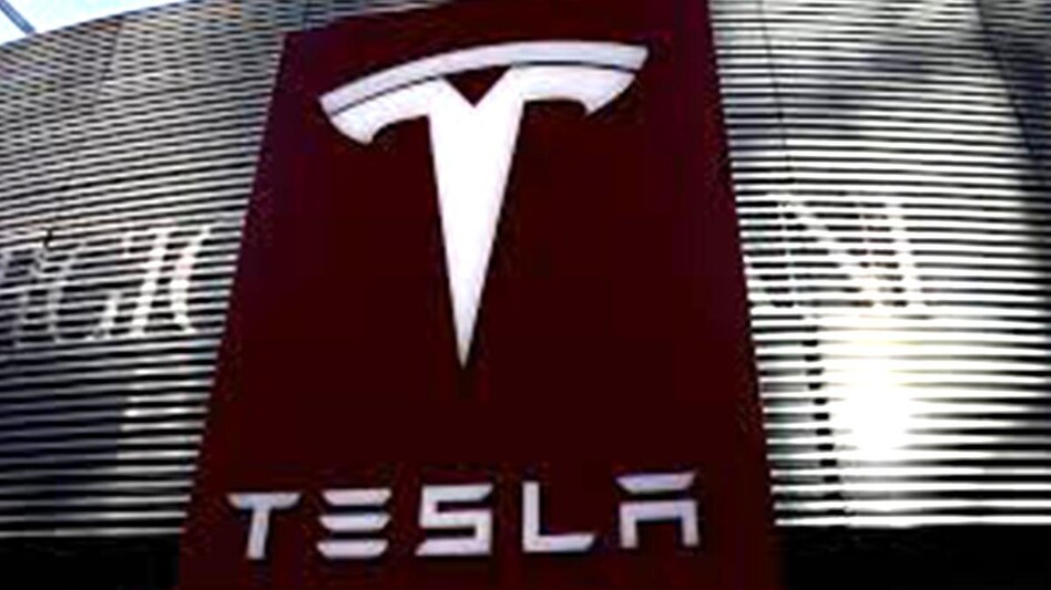 Tesla rolls back its Full Self-Driving beta day after its release (Photo credit: Reuters)) Tesla rolls back its Full Self-Driving beta day after its release (Photo credit: Reuters))