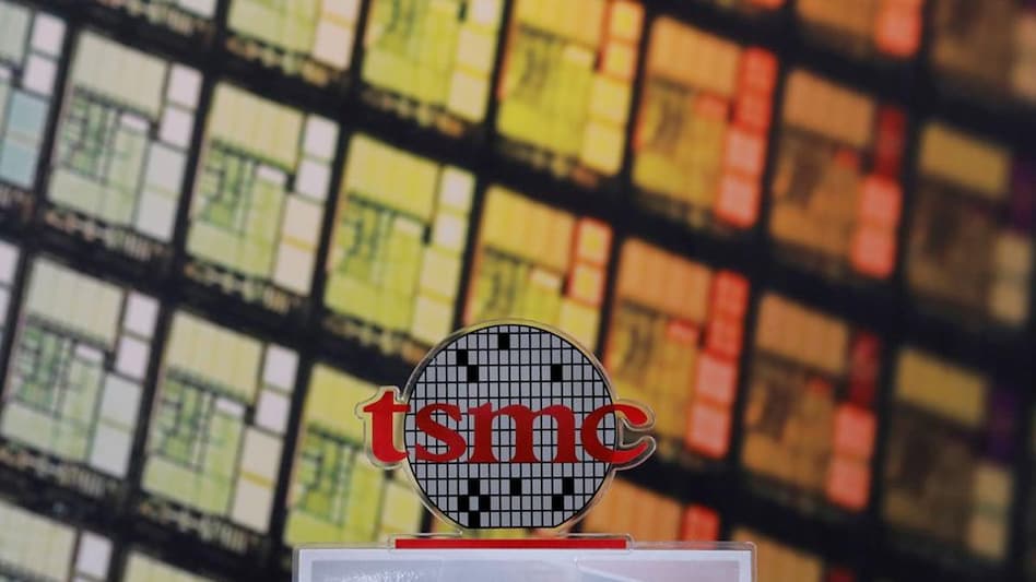 TSMC, the world's largest contract chipmaker and major Apple Inc supplier had said in July that it was reviewing a plan to set up production in Japan. TSMC, the world's largest contract chipmaker and major Apple Inc supplier had said in July that it was reviewing a plan to set up production in Japan.
