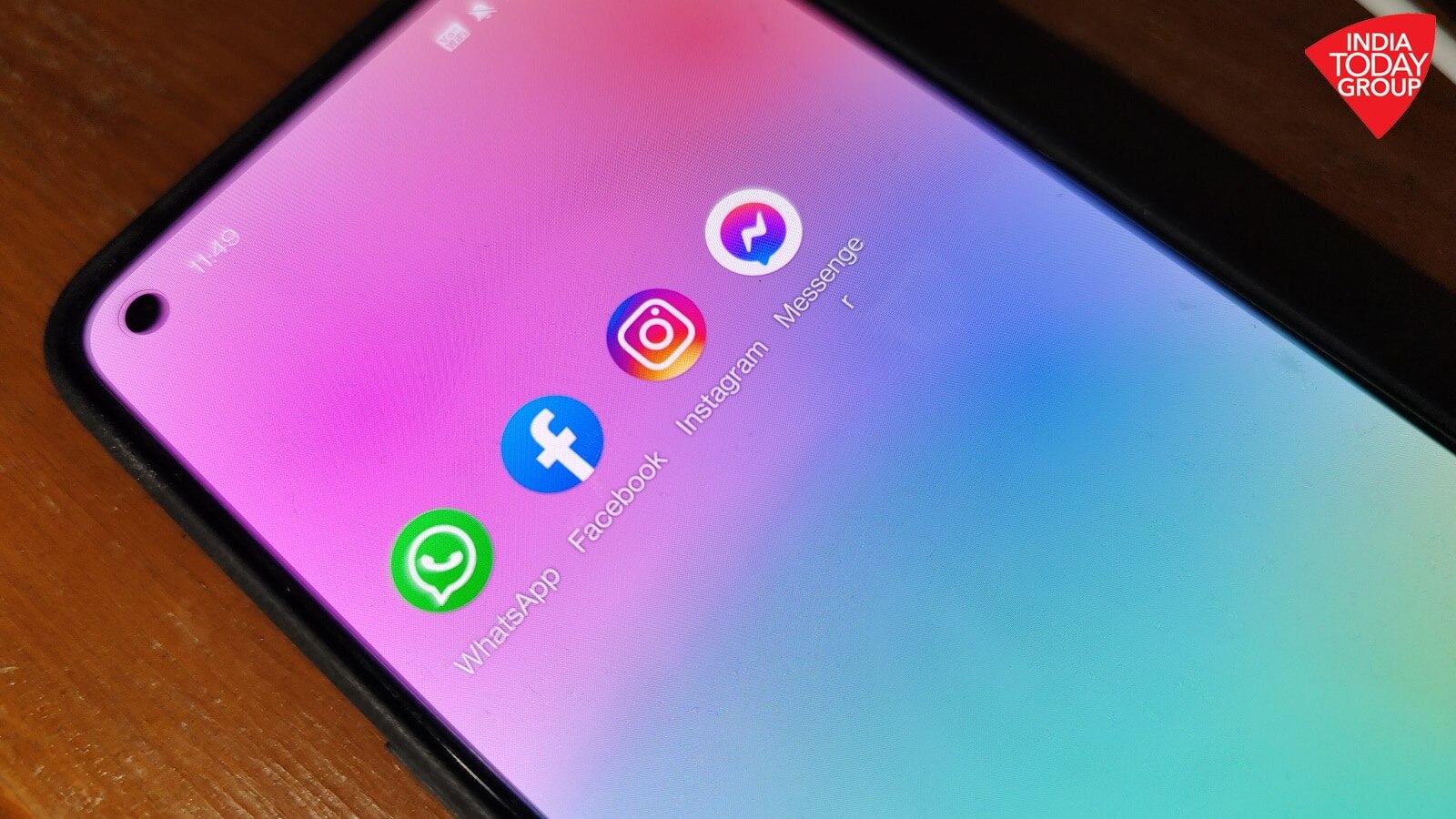 WhatsApp, Facebook, Instagram are down: Is it hacking attack on Facebook or some engineer made an error? WhatsApp, Facebook, Instagram are down: Is it hacking attack on Facebook or some engineer made an error?