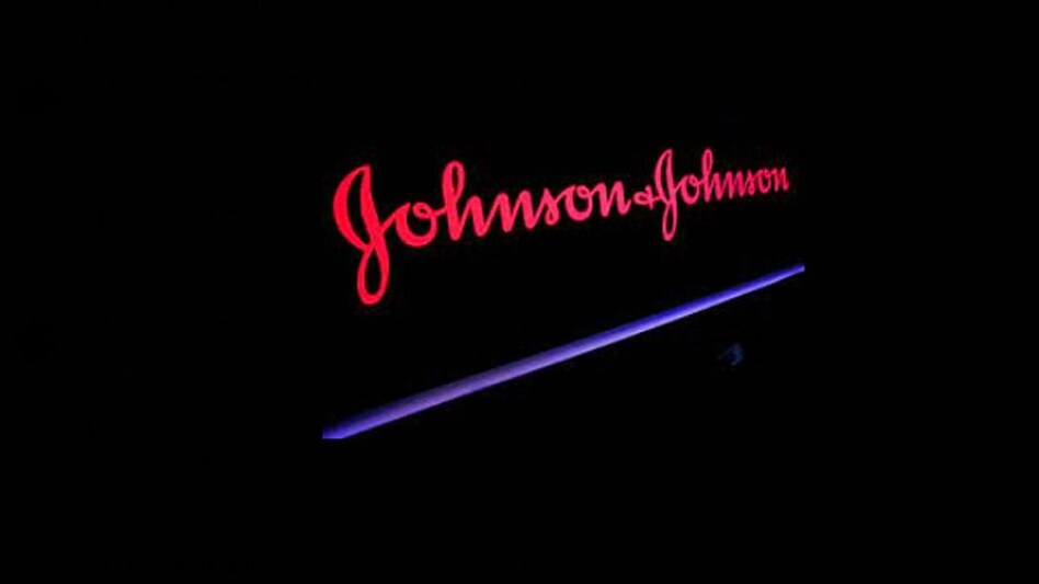 Johnson & Johnson plans to split into two companies (Photo: Reuters) Johnson & Johnson plans to split into two companies (Photo: Reuters)