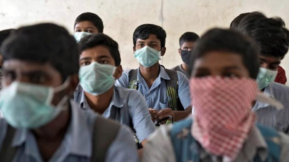 Delhi to reopen schools, colleges from next week, but air quality still very poor (Photo: Reuters) Delhi to reopen schools, colleges from next week, but air quality still very poor (Photo: Reuters)