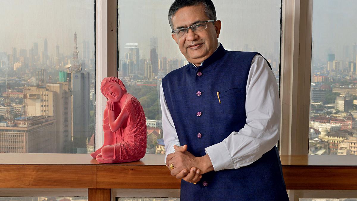 Photographs by Mandar Deodhar Photographs by Mandar Deodhar