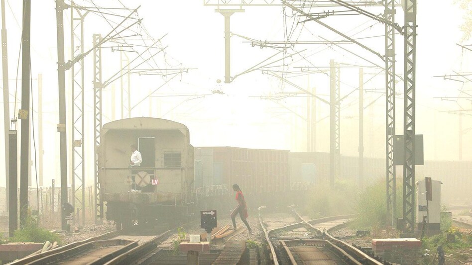 Delhi air quality remains poor Delhi air quality remains poor