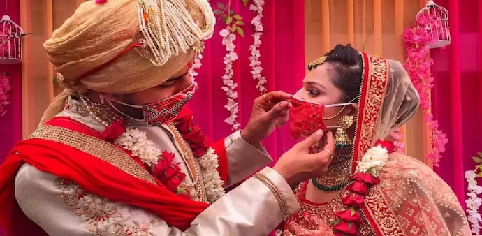 The wedding season is back in full swing with a surge of 57 per cent in November 2021 compared to the same month of the previous year The wedding season is back in full swing with a surge of 57 per cent in November 2021 compared to the same month of the previous year
