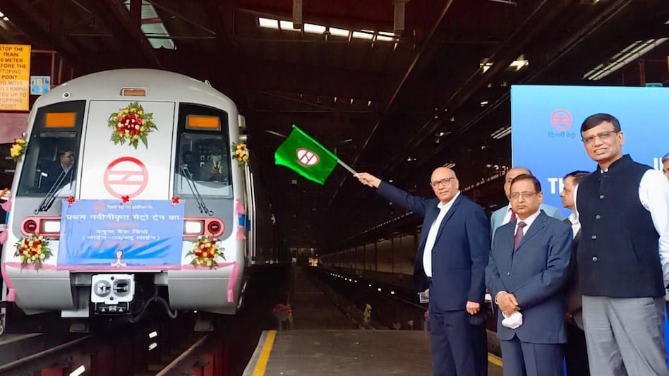The first upgraded train was unveiled by DMRC Managing Director Mangu Singh at the Yamuna Bank Depot The first upgraded train was unveiled by DMRC Managing Director Mangu Singh at the Yamuna Bank Depot