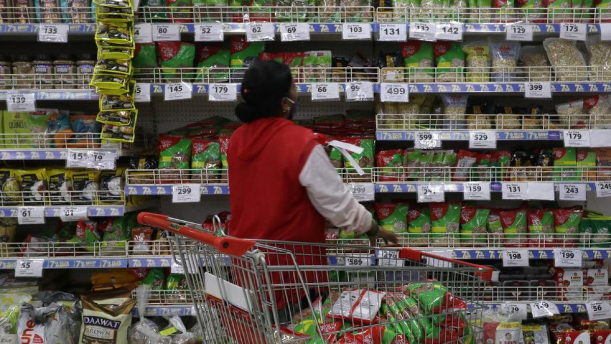 Udaan's foray into the grocery delivery through community-level commerce will pit it against the likes of Reliance, Tata and niche players. Photo: Reuters Udaan's foray into the grocery delivery through community-level commerce will pit it against the likes of Reliance, Tata and niche players. Photo: Reuters