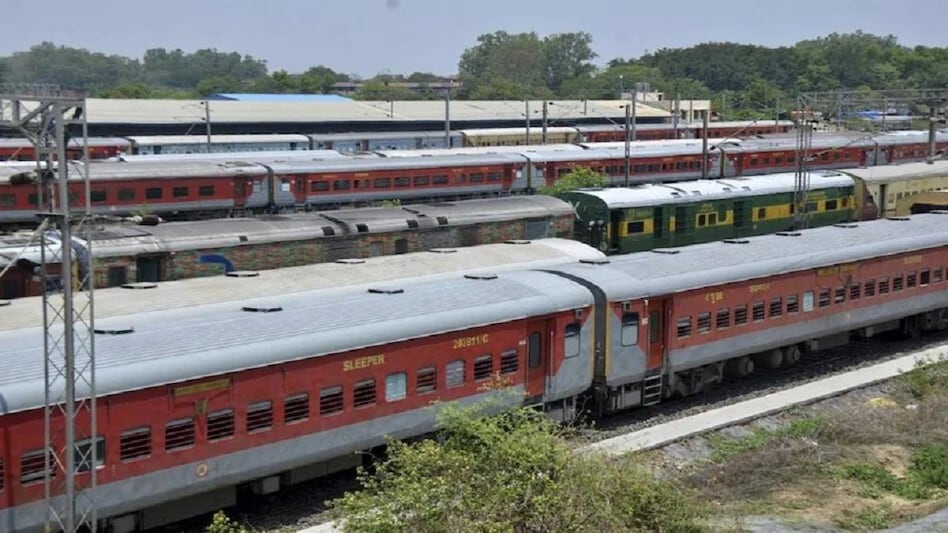 Trains At Christmas 2021 Irctc Announces Special Trains Around Christmas New Year Check Timings List Other Details Businesstoday Trains At Christmas 2021 Irctc Announces Special Trains Around Christmas New Year Check Timings List Other Details Businesstoday