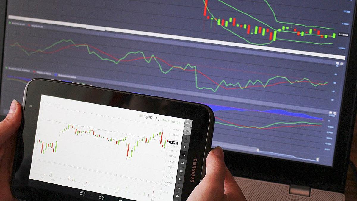 BT50 Wednesday movers: ONGC, Adani Ports, Adani Enterprises, Coal India outperform ahead of F&O expiry