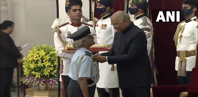 Air Marshal Dr Padma Bandopadhyay receives the Padma Shri award in the field of medicine. Air Marshal Dr Padma Bandopadhyay receives the Padma Shri award in the field of medicine.