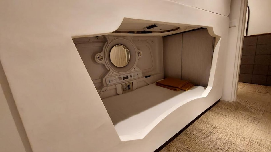 A capsule hotel, also popularly known as a Pod hotel, was first developed in Japan, featuring small bed-sized rooms known as capsules. A capsule hotel, also popularly known as a Pod hotel, was first developed in Japan, featuring small bed-sized rooms known as capsules.