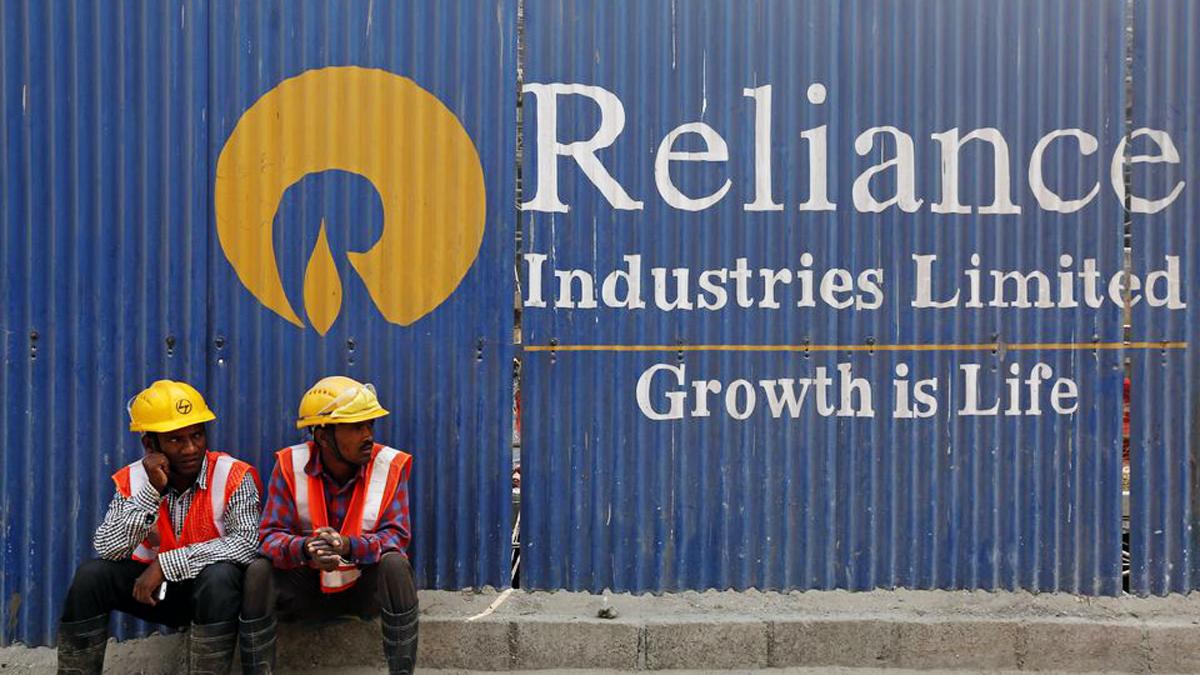 Reliance will re-evaluate its stake sale of oil-to-chemicals arm to Saudi Aramco Reliance will re-evaluate its stake sale of oil-to-chemicals arm to Saudi Aramco