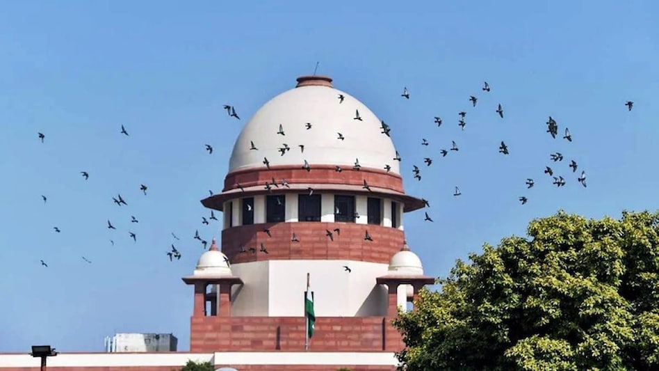 SC judge offers to recuse from hearing Amazon-Future Retail case petitions SC judge offers to recuse from hearing Amazon-Future Retail case petitions