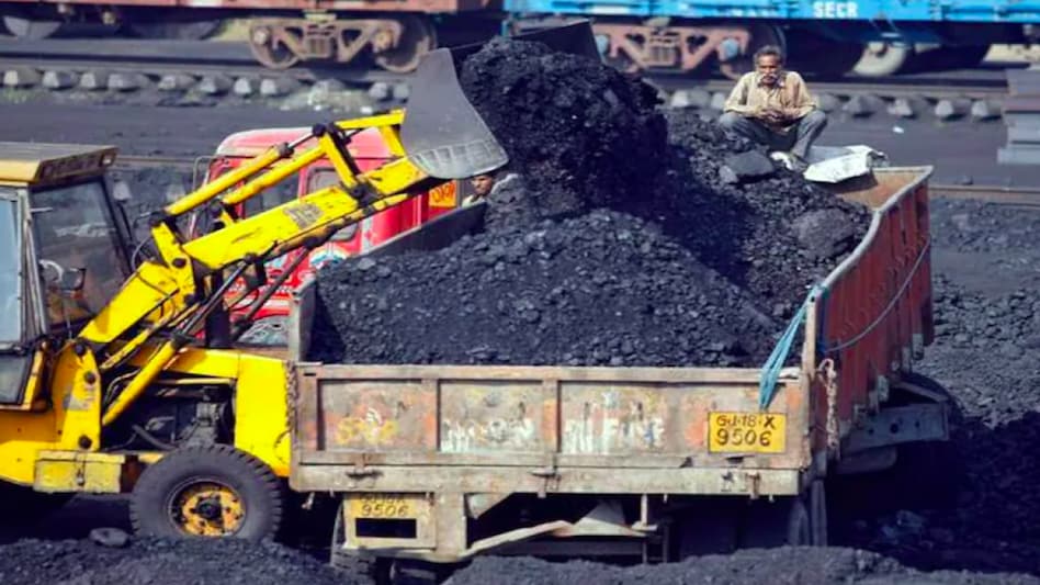Despite the global shift from coal, Botswana is pushing ahead with developing its estimated 212 billion tonnes of coal resources Despite the global shift from coal, Botswana is pushing ahead with developing its estimated 212 billion tonnes of coal resources