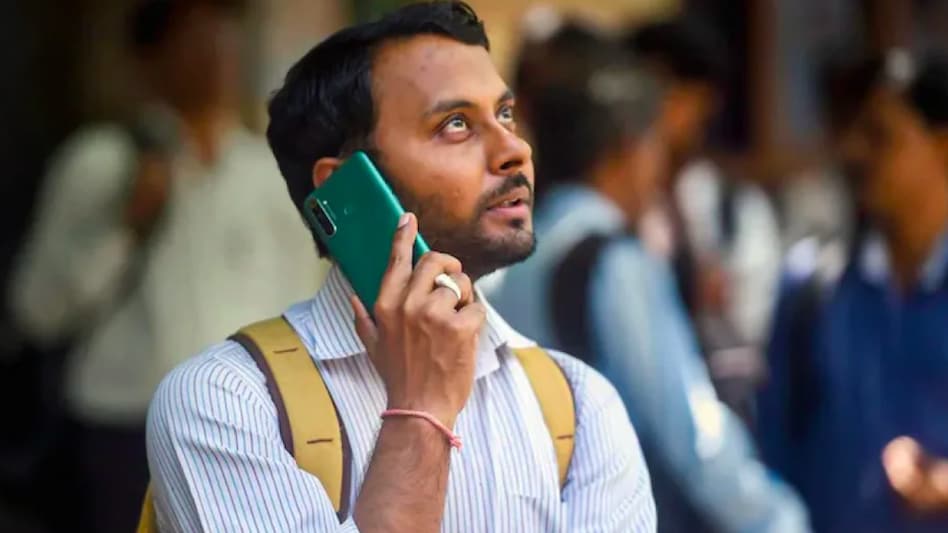 Airtel gained 0.08% market share of wireless subscribers, while Jio’s user base declined 4.29% in September, the data added Airtel gained 0.08% market share of wireless subscribers, while Jio’s user base declined 4.29% in September, the data added